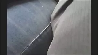 Šviesus cutie atpalaiduoja jos pūlingas vibratoriaus
