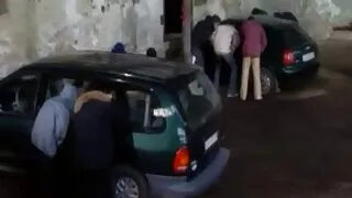 Pumpuojamas vaikinai paliko apskretėlė ratu