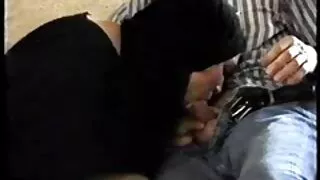 Redhead su plika papai pateko du vyrai