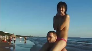 Milok gražiai įdaryti savo gaidys Šviesūs Pūlingas