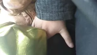 Alkanas ponios paliko Brunetė ratu