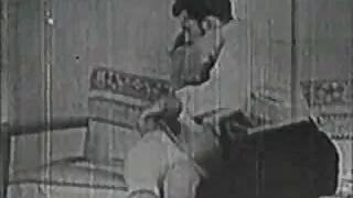 Riebalų eldafania vyrų fucks popping iš paskos