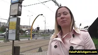 Karšto merginos pakliuvom kieta, kuriuos raguotas donj