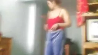 Meilė trunka du gaidžiai, ne kartą savo skyles