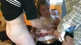 Lytiškai pažiūrų dude gauna pakliuvom du jaunikliai